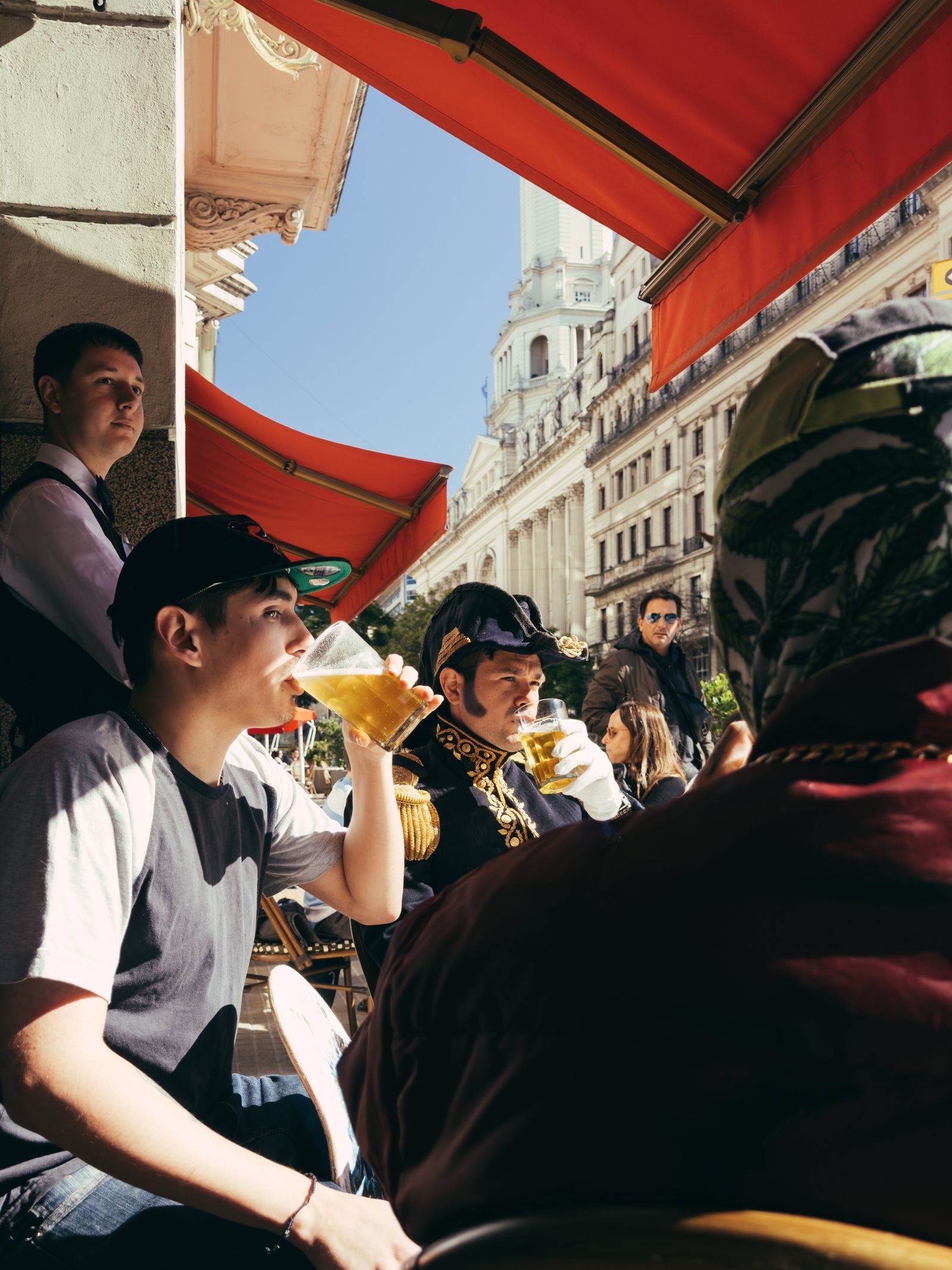 Encuentro en un café de Buenos Aires